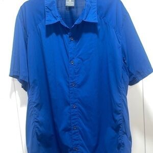 Sierra Designs Tech Shirt Blue Button Up Size XL Short Sleeve Relaxed Fit. EUC